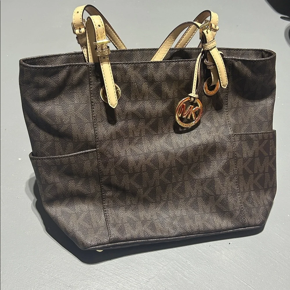 Michael Kors Monogram Purse Bag